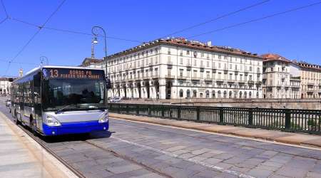 Aumenti trasporto pubblico in Piemonte: ennesima beffa per l'utenza mentre manca una nuova idea di trasporto